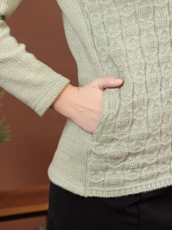 Womens_Cable_Knit_Button_Down_Cardigan