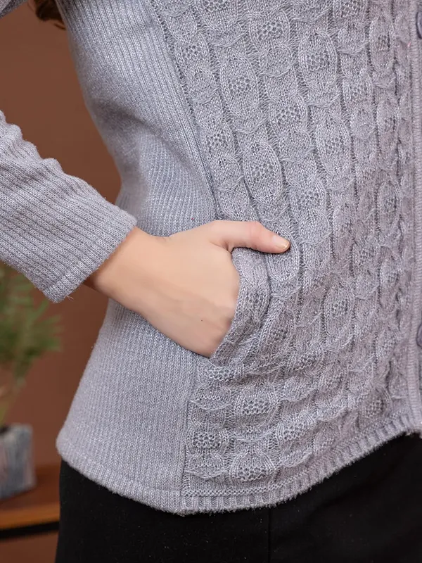 Womens_Cable_Knit_Button_Down_Cardigan