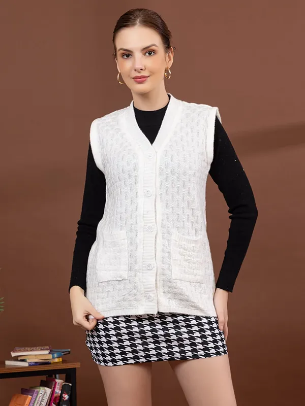 Womens_Woolen_Sleeveless_Cardigan
