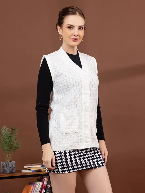 Womens_Woolen_Sleeveless_Cardigan