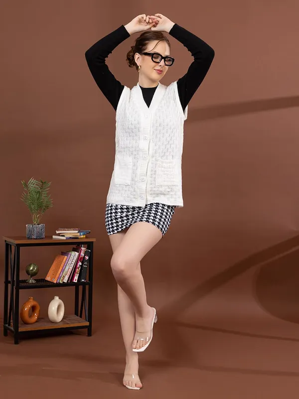 Womens_Woolen_Sleeveless_Cardigan