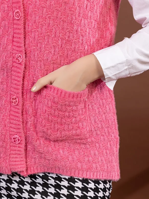 Womens_Woolen_Sleeveless_Cardigan