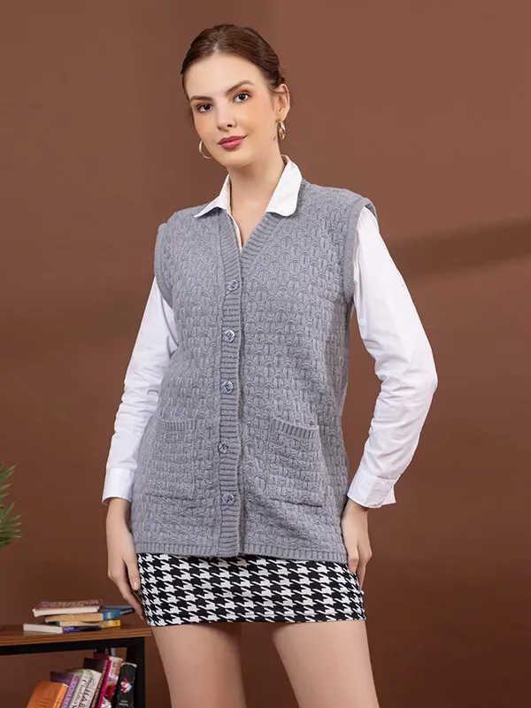 Womens_Woolen_Sleeveless_Cardigan