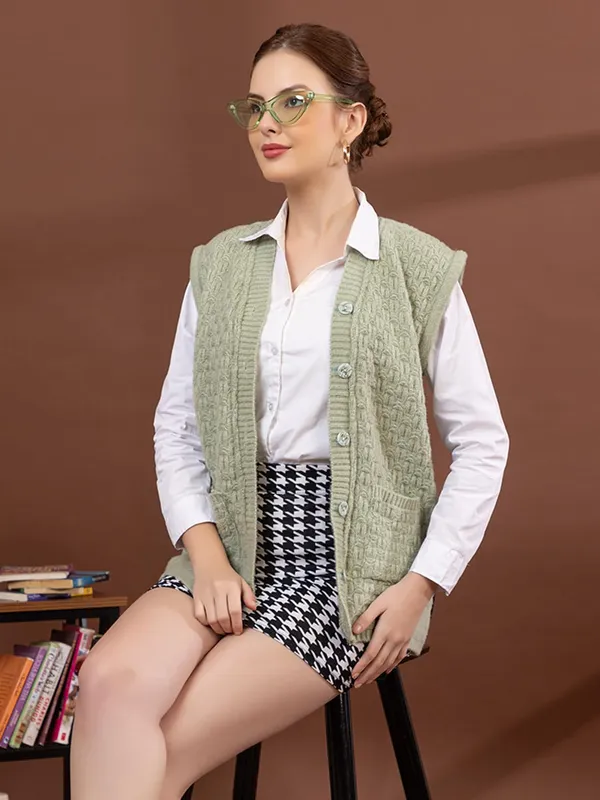 Womens_Woolen_Sleeveless_Cardigan