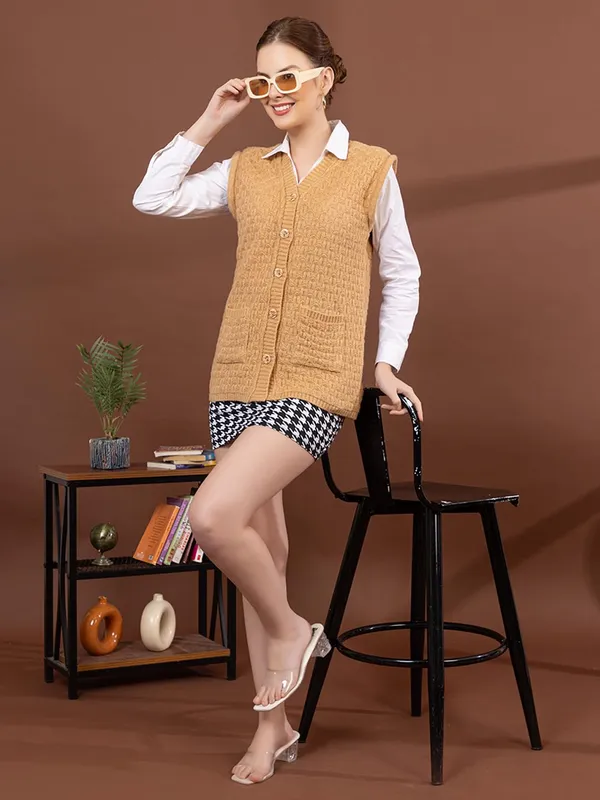 Womens_Woolen_Sleeveless_Cardigan