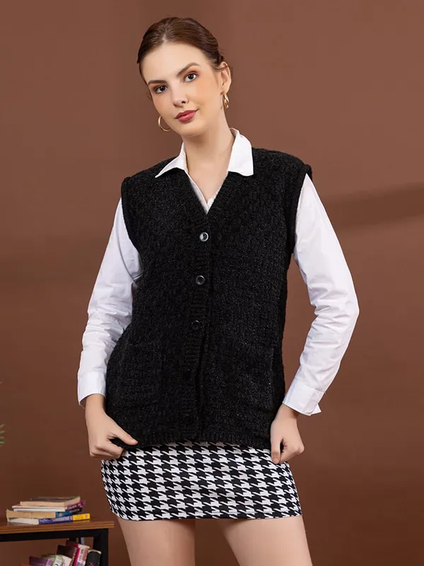 Womens_Woolen_Sleeveless_Cardigan