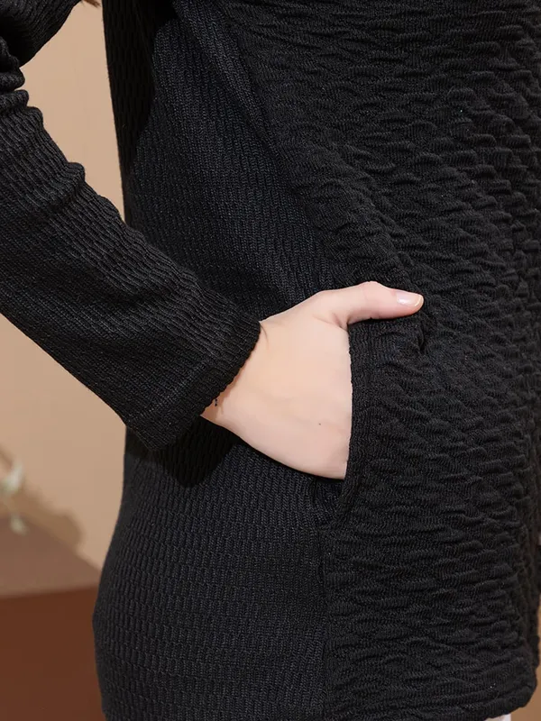 Womens_Woolen_V_Neck_Cardigan