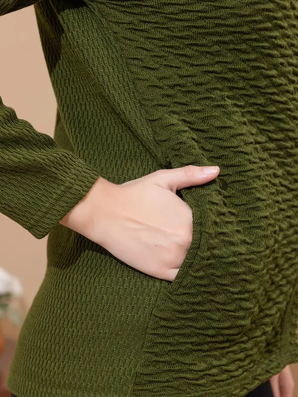 Womens_Woolen_V_Neck_Cardigan