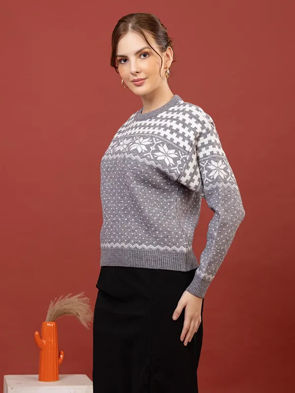Womens_Woolen_Round_Neck_Pullover_Sweater