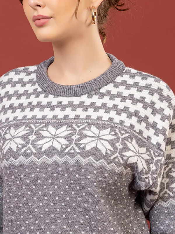 Womens_Woolen_Round_Neck_Pullover_Sweater