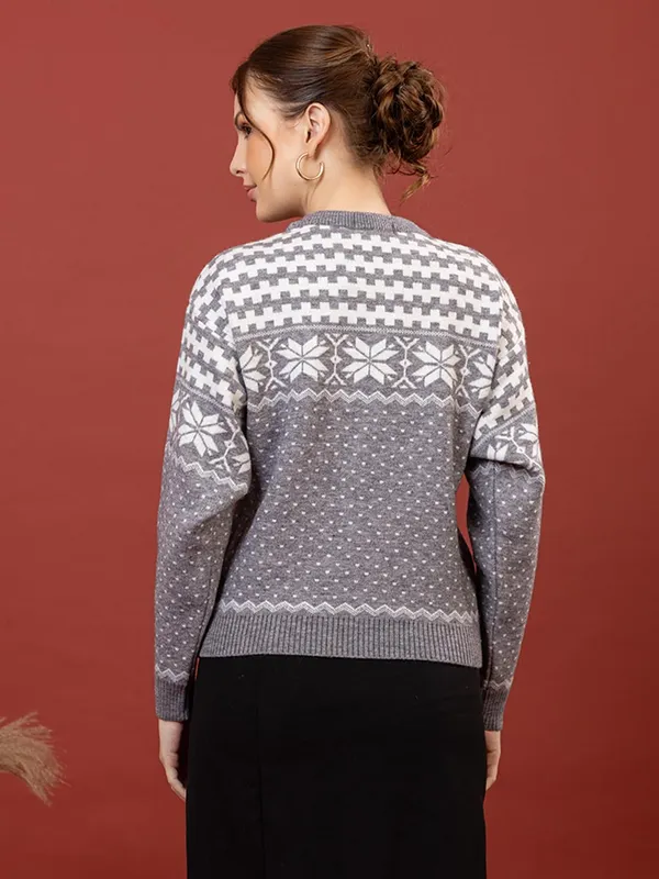 Womens_Woolen_Round_Neck_Pullover_Sweater