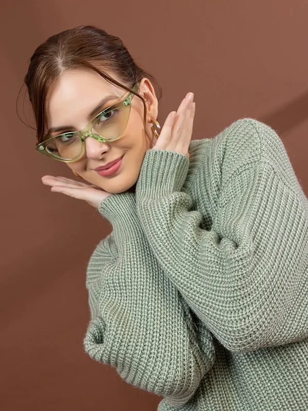 Womens_Round_Neck_Pullover_Sweater