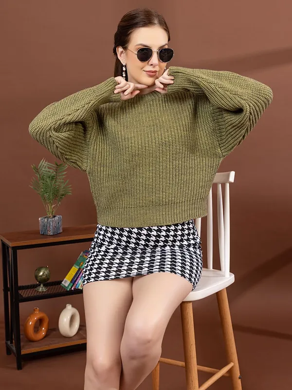 Womens_Round_Neck_Pullover_Sweater