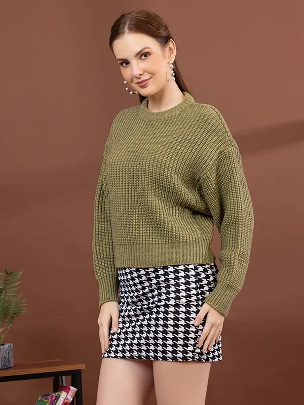 Womens_Round_Neck_Pullover_Sweater