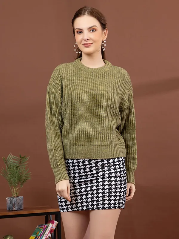 Womens_Round_Neck_Pullover_Sweater