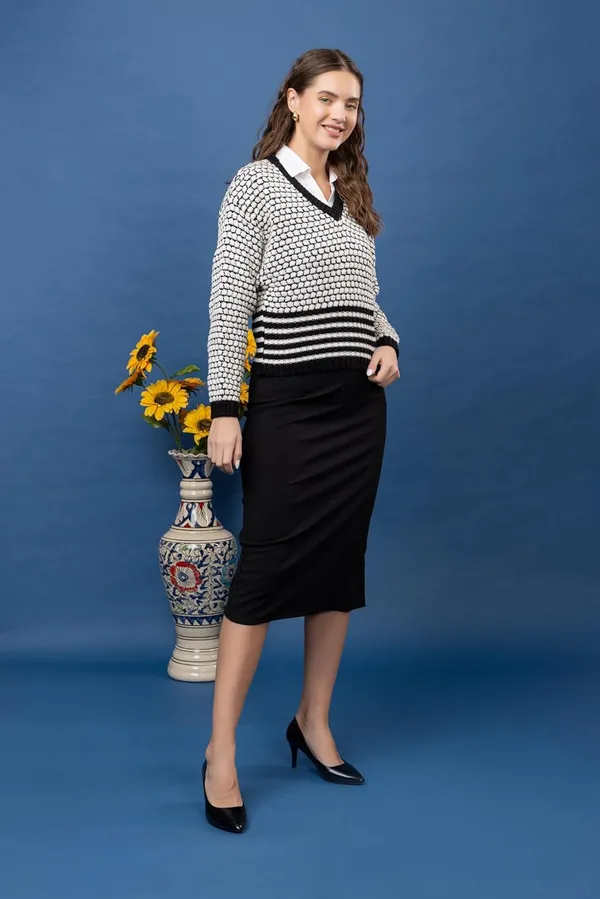 Black_Womens_V-Neck_Pullover_Sweater_For_Winter_Wear_Full_Sleeve_Stylish_Pullover_Sweater