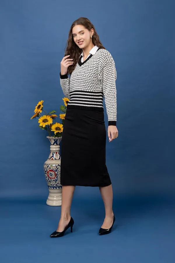 Black_Womens_V-Neck_Pullover_Sweater_For_Winter_Wear_Full_Sleeve_Stylish_Pullover_Sweater