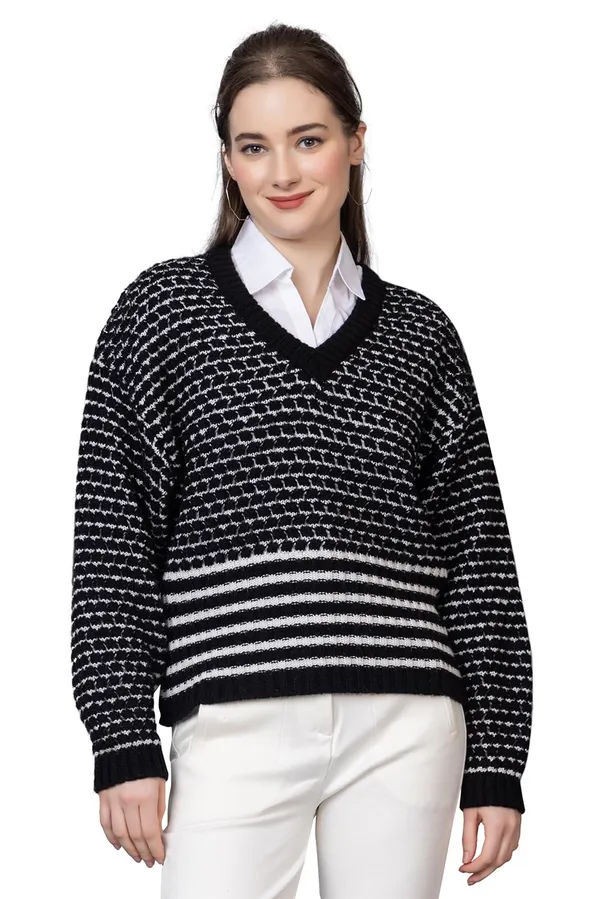 Black_Launches_Designer_And_Knitted_V_Neck_Womensweater_And_These_Can_Be_Paired_With_Jeans_And_Legging_In_Winter_Season_Trendy_Fashionable_Solid