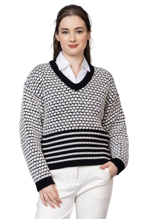Black_Women_Pure_Wool_Pullover_V_Neck_Sweater_For_Winter_Full_Sleeve_Stylish_Sweater_Crafted_With_Comfort_Fit_And_Modern_Clothing_For_Winter_Season