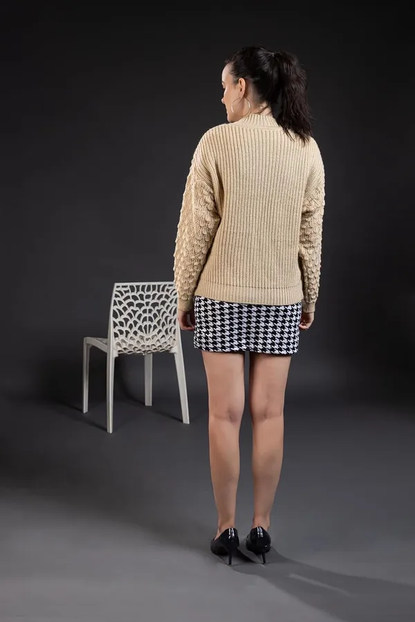 Camel_Women_Pullover_Sweater_Relaxed_Fit_For_Winter_Wear