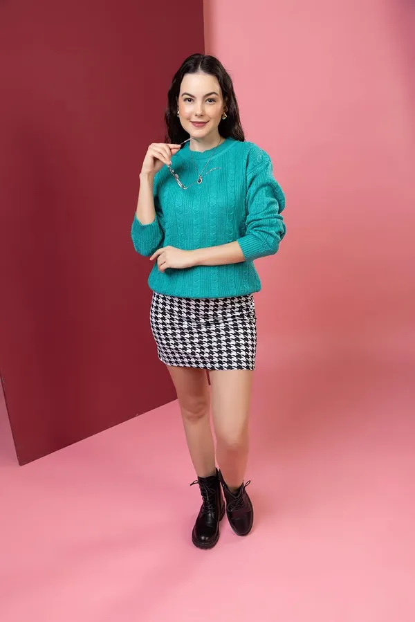 Frozi_Women_Round_Neck_Cable_Knit_Full_Sleeve_Pure_Wool_Sweater_Winter_Wear_For_Cozy_&_Stylish_Comfort