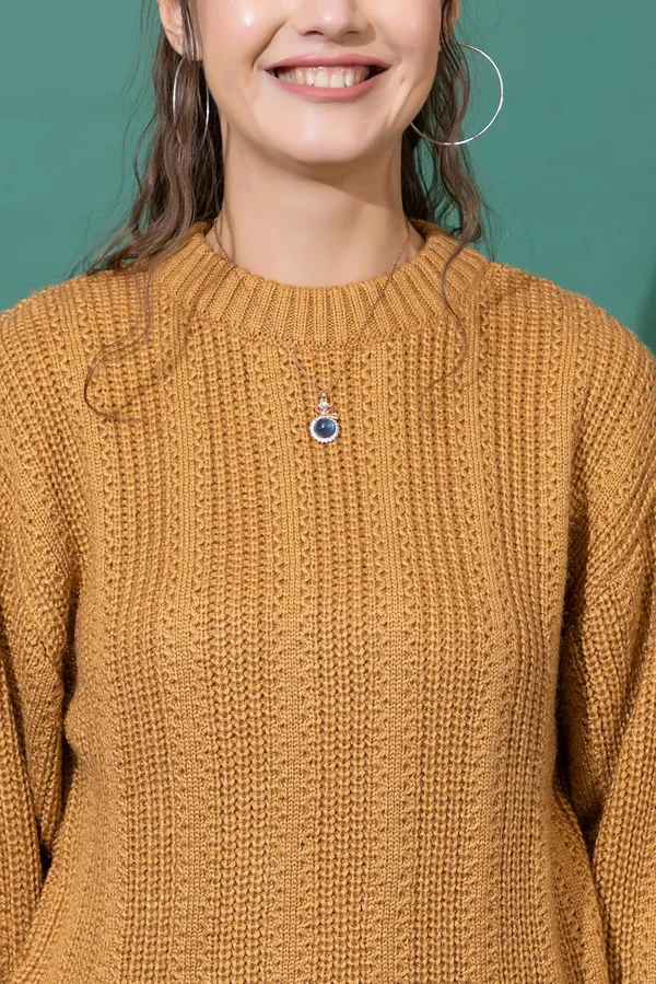 Gold_Women's_Pullover_Sweater_100%_Wool_Round_Neck_Full_Sleeve_Stylish_Sweater_Crafted_With_Comfort_Fit_And_Modern_Clothing_For_Winter_Season