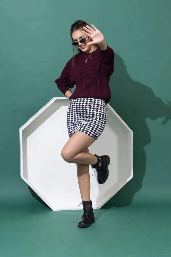 Maroon_Women's_Pullover_Sweater_100%_Wool_Round_Neck