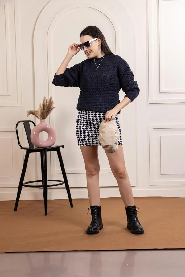 Navy_Blue_Women_100%_Wool_Pullover_Sweater_Relaxed_Fit_Turtle_Neck_Sweater_Full_Sleeve_Stylish_Winter_Wear