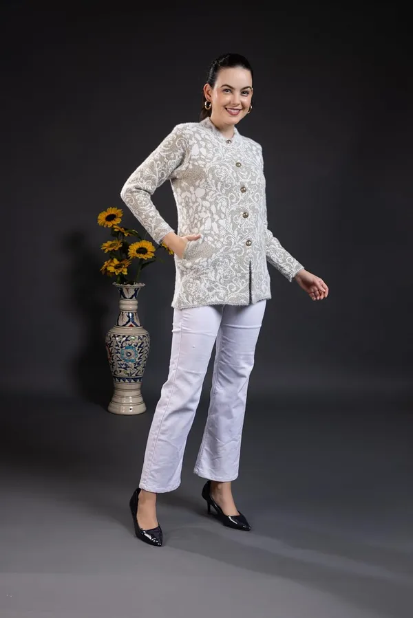Pista_Women_Woolen_Round_Neck_Self_Design_Cardigan