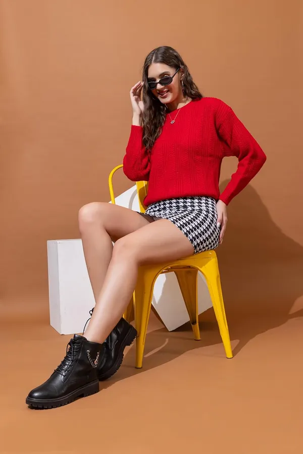 Red_Women's_Pullover_Sweater_100%_Wool_Round_Neck_Full_Sleeve_Stylish_Sweater_Crafted_With_Comfort_Fit_And_Modern_Clothing_For_Winter_Season