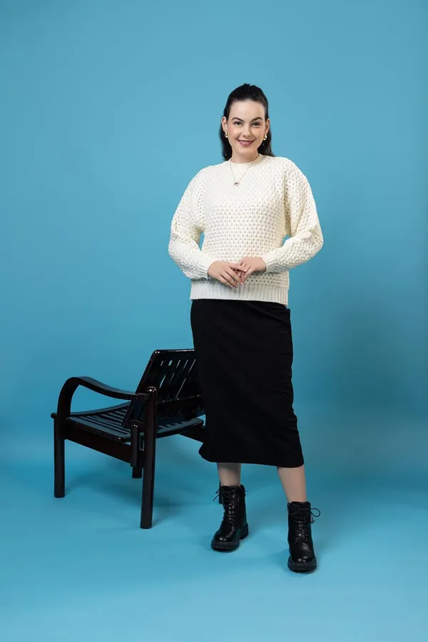 White_Women_100%_Wool_Pullover_Sweater_Relaxed_Fit_Turtle_Neck_Sweater_Full_Sleeve_Stylish_Winter_Wear