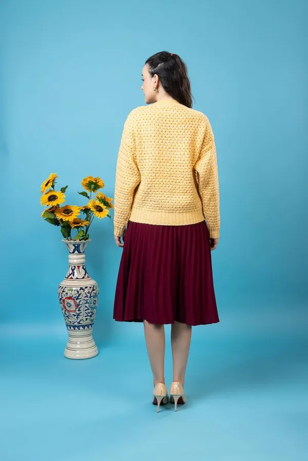 Yellow_Women_100%_Wool_Pullover_Sweater_Relaxed_Fit_Turtle_Neck_Sweater_Full_Sleeve_Stylish_Winter_Wear