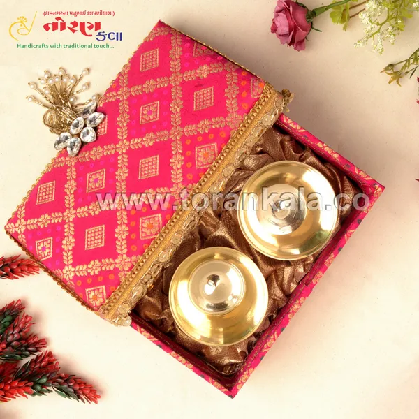 Brass_Gift_Box_For_Decoration