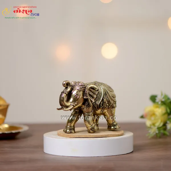 Brass_Light_Weight_Elephant_Statue_For_Decoration