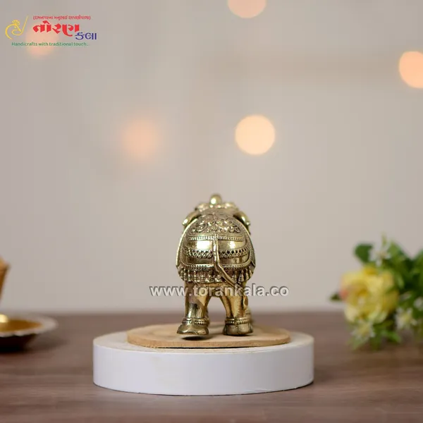 Brass_Light_Weight_Elephant_Statue_For_Decoration