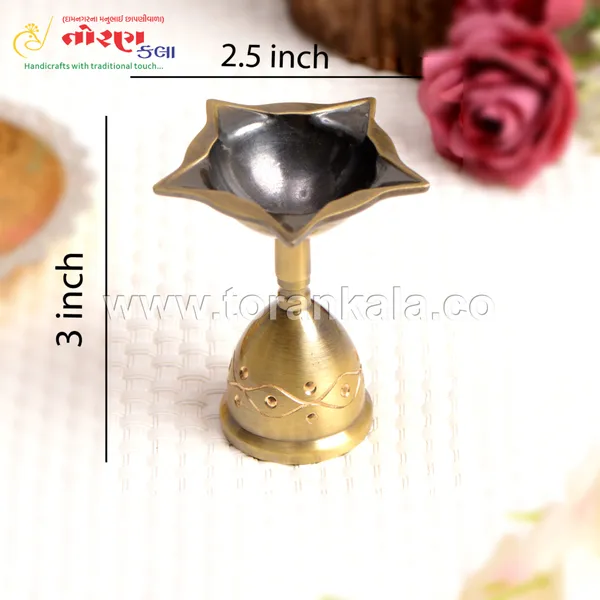 Antique_Gold_Brass_Diya_For_Decoration