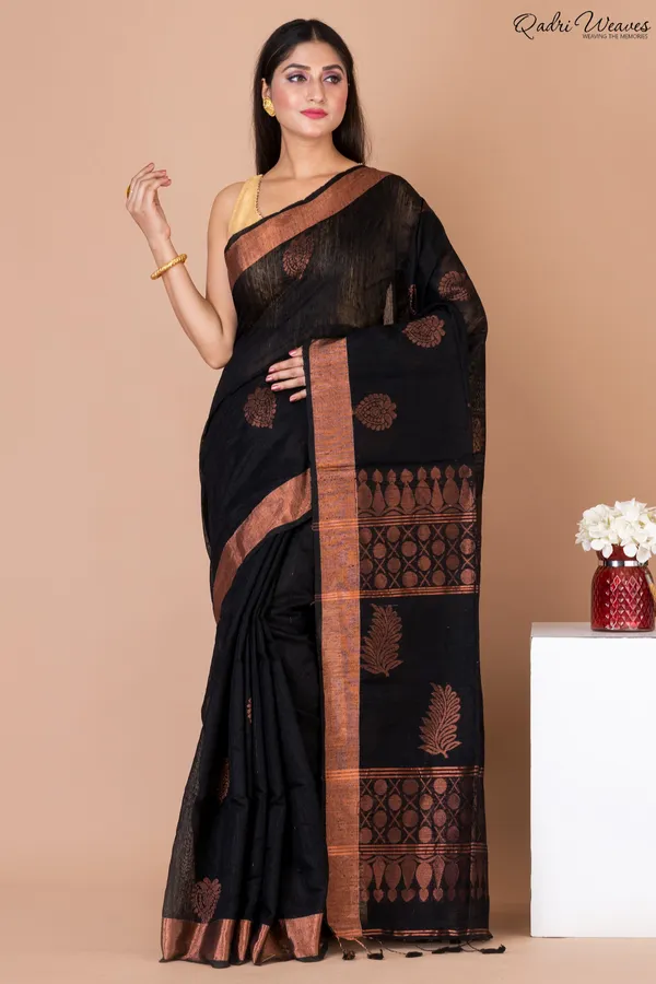 Handloom_Black_Matka_Silk_Saree_With_Zari_Work