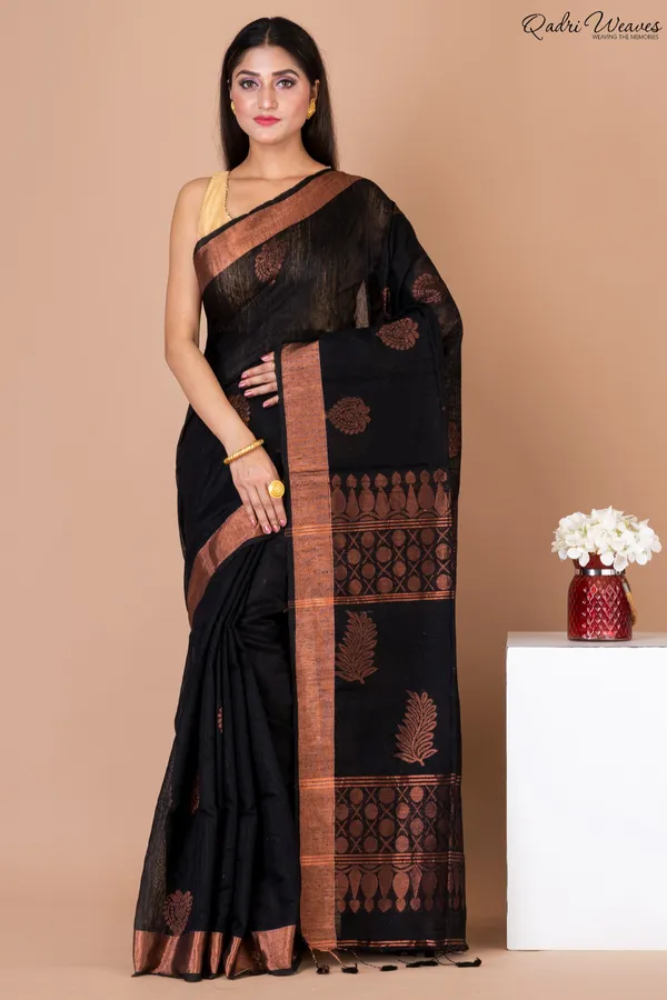 Handloom_Black_Matka_Silk_Saree_With_Zari_Work