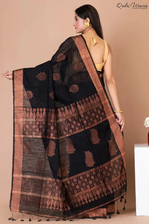 Handloom_Black_Matka_Silk_Saree_With_Zari_Work