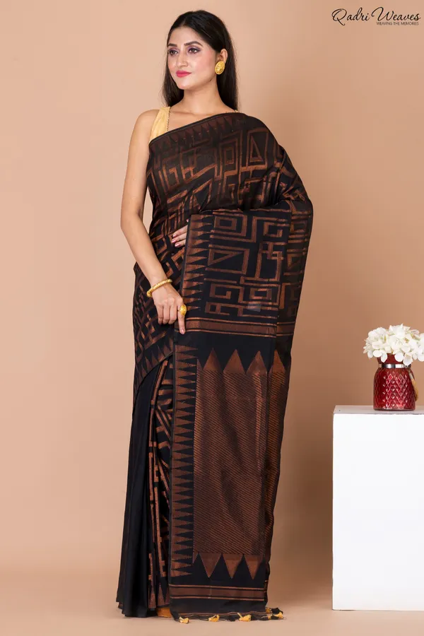 Handloom_Black_Pure_Cotton_Saree_With_Zari_Work