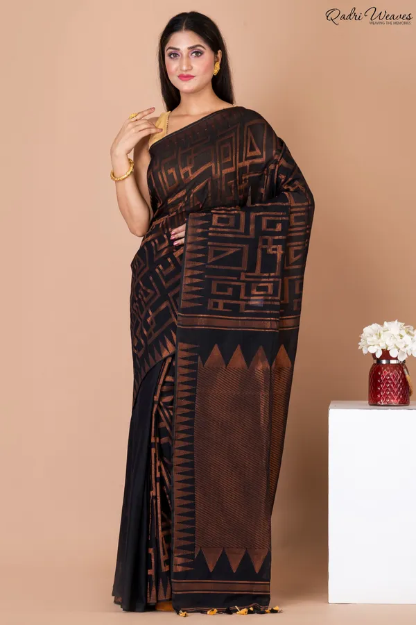 Handloom_Black_Pure_Cotton_Saree_With_Zari_Work