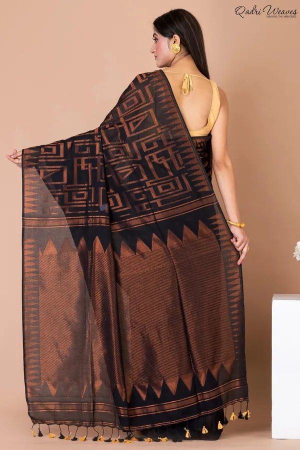 Handloom_Black_Pure_Cotton_Saree_With_Zari_Work
