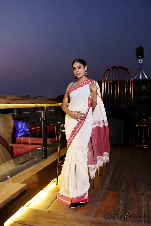Handloom_Cream_And_Blush_Premium_Cotton_Saree