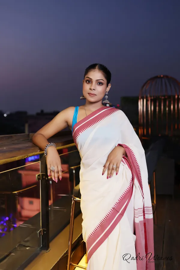 Handloom_Cream_And_Blush_Premium_Cotton_Saree