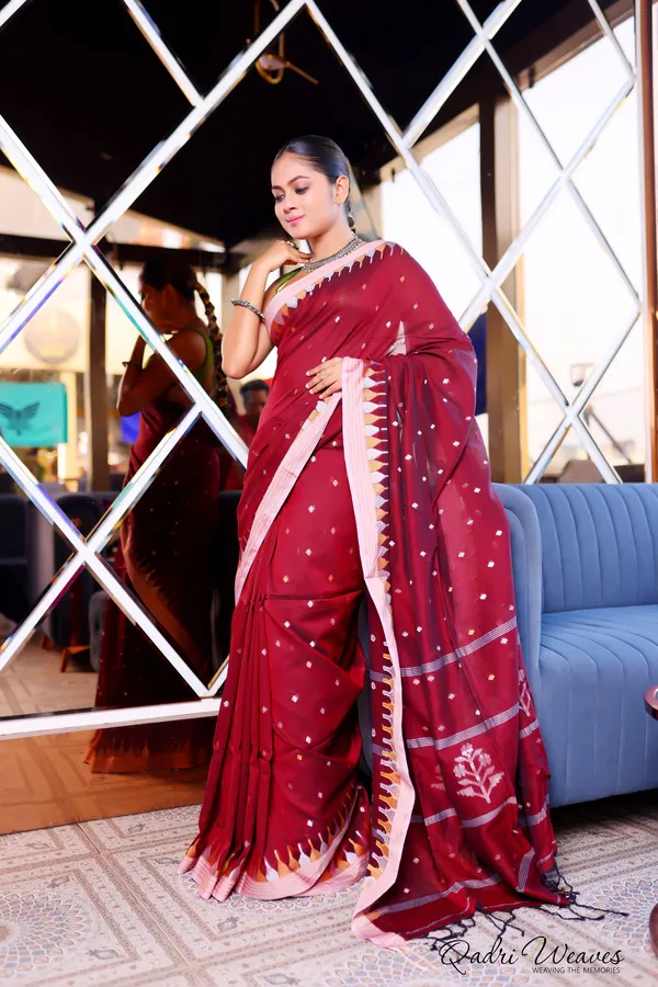 Handloom_Dark_Red_Premium_Cotton_With_Temple_Border_Work_Saree