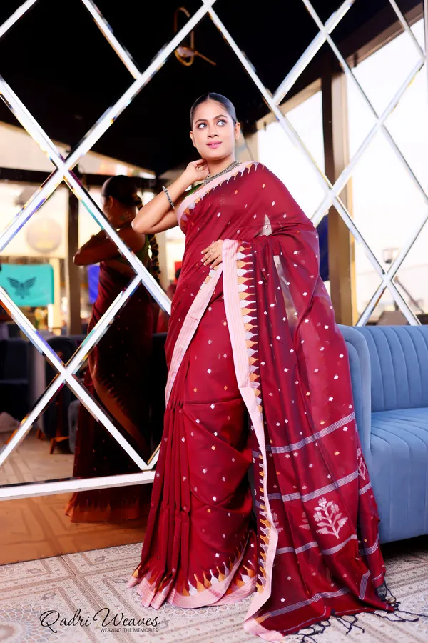 Handloom_Dark_Red_Premium_Cotton_With_Temple_Border_Work_Saree