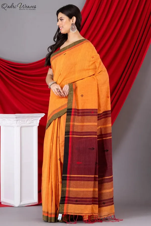 Handloom_Fire_&_Maroon_Fish_Motif_Premium_Khadi_Cotton_Saree