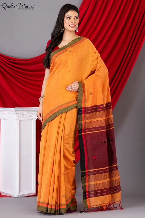 Handloom_Fire_&_Maroon_Fish_Motif_Premium_Khadi_Cotton_Saree