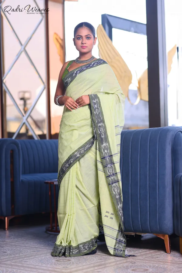 Handloom_Light_Green_Check_With_Striped_Pallu_Pure_Premium_Cotton_Ikat_Saree