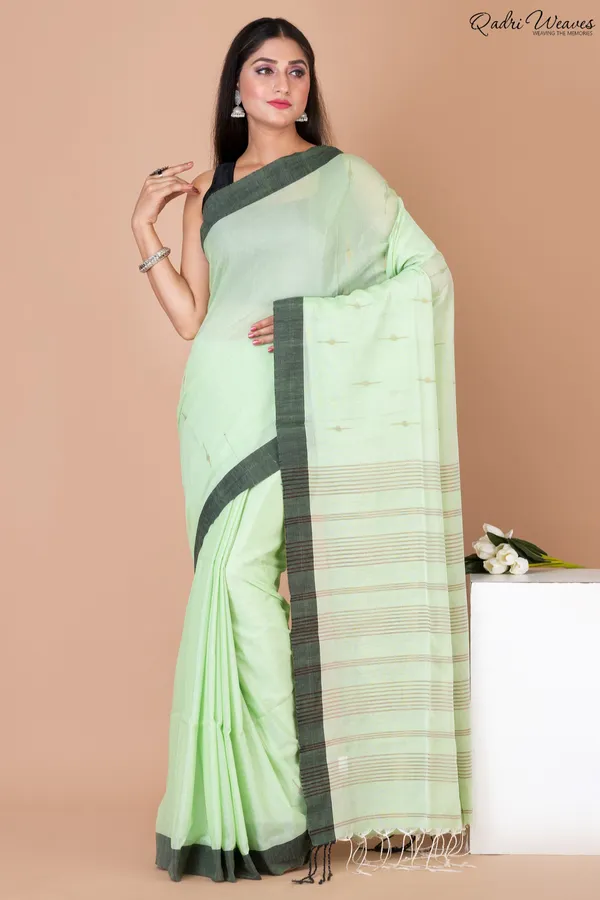 Handloom_Pastel_Green_Khadi_Silk_Saree_With_Black_Border